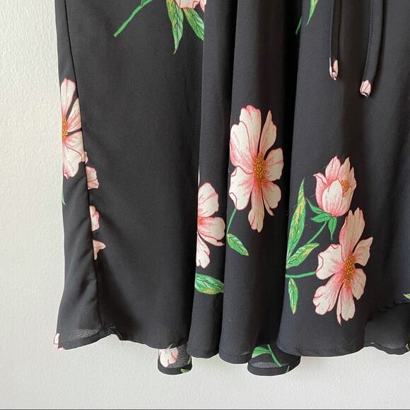 Altar’d State Floral Ruffle Sleeve Wrap Dress - Picture 4 of 6